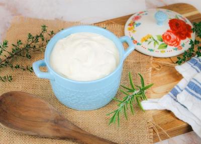 4 طرز تهیه ماست ترش ، چرا ماست ترش شل میشه یا آب میندازه؟ 4 طرز تهیه ماست ترش ، چرا ماست ترش شل میشه یا آب میندازه؟